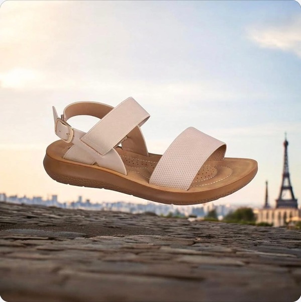 Pierre Cardin ~ Ember ~ Beige (Size 8)