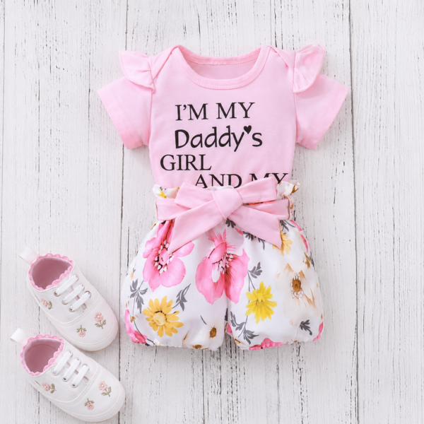 I am my Daddy’s girl and mommy’s world outfit
