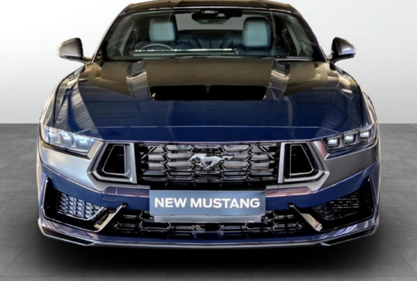 2025 Ford Mustang Dark Horse