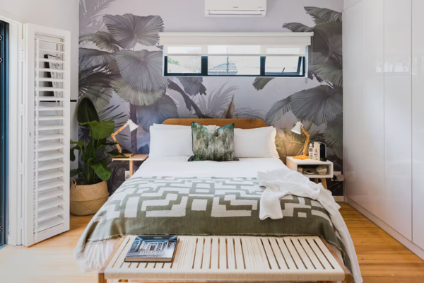 The Exhale by HOSTED, BlackOlive House & Floral Raffia