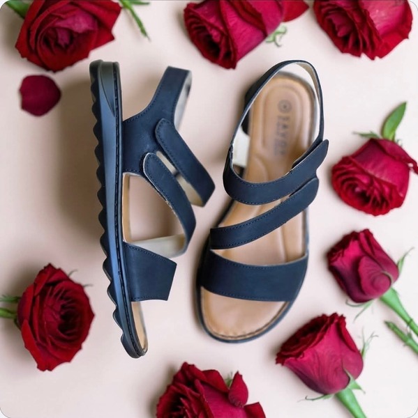 Savoy ~ Martie ~ Black  (Sizes 5, 6, 7, 8)