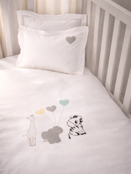 Cambridge Baby Duvet Cover Set - nursery animals with heart shaped balloons