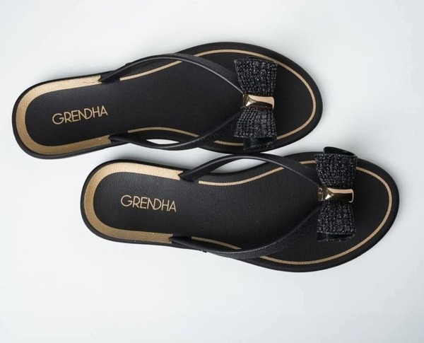 Grendha ~ Rida ~ Black (Size 3 & 4)