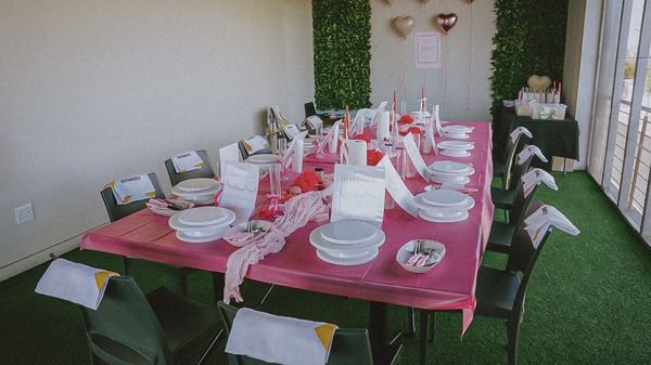 Frost n' Sip Cake Decorating Event | Seasonal & Private Sessions