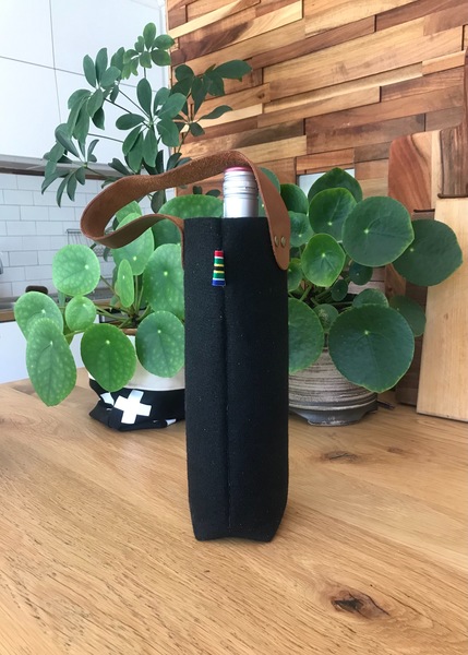 Recycled Felt Wine Carrier - made from plastic waste