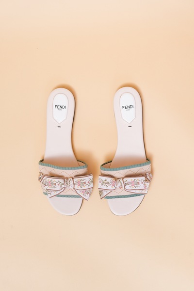 Fendi Beige Bow Embellished Fabric/Leather Slides