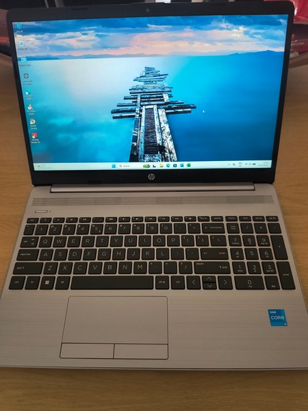 HP 250 G8-i5 1135G7-256GB NVMe SSD-16GB Ram-FHD Display-HDMI-Wifi AC