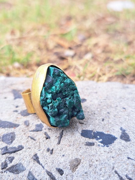 Chunky Malachite in brass