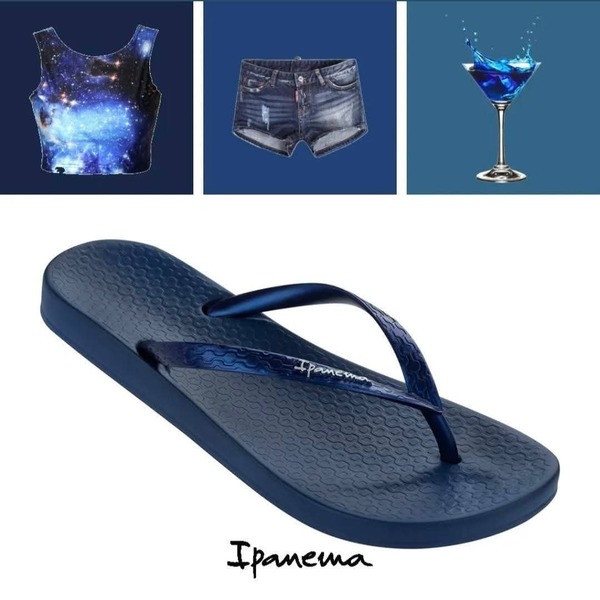 Ipanema ~ Anatomica ~Navy (Sizes 6, 7, 8)